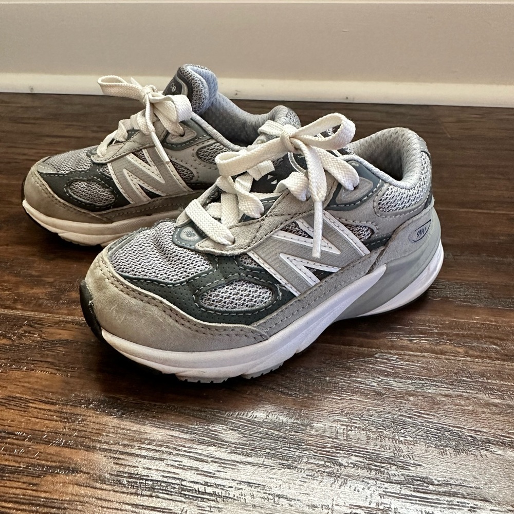 New Balance 990 toddler size 8